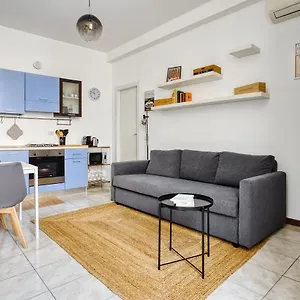 Casa Azzurra - Citta Studi- Via Lomellina Milano