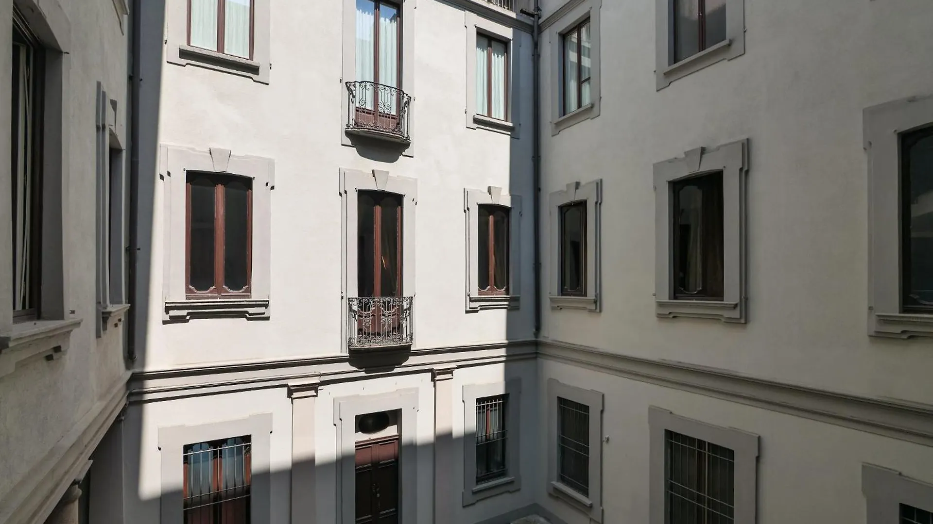 Prestige Boutique Aparthotel - Montenapoleone Milano