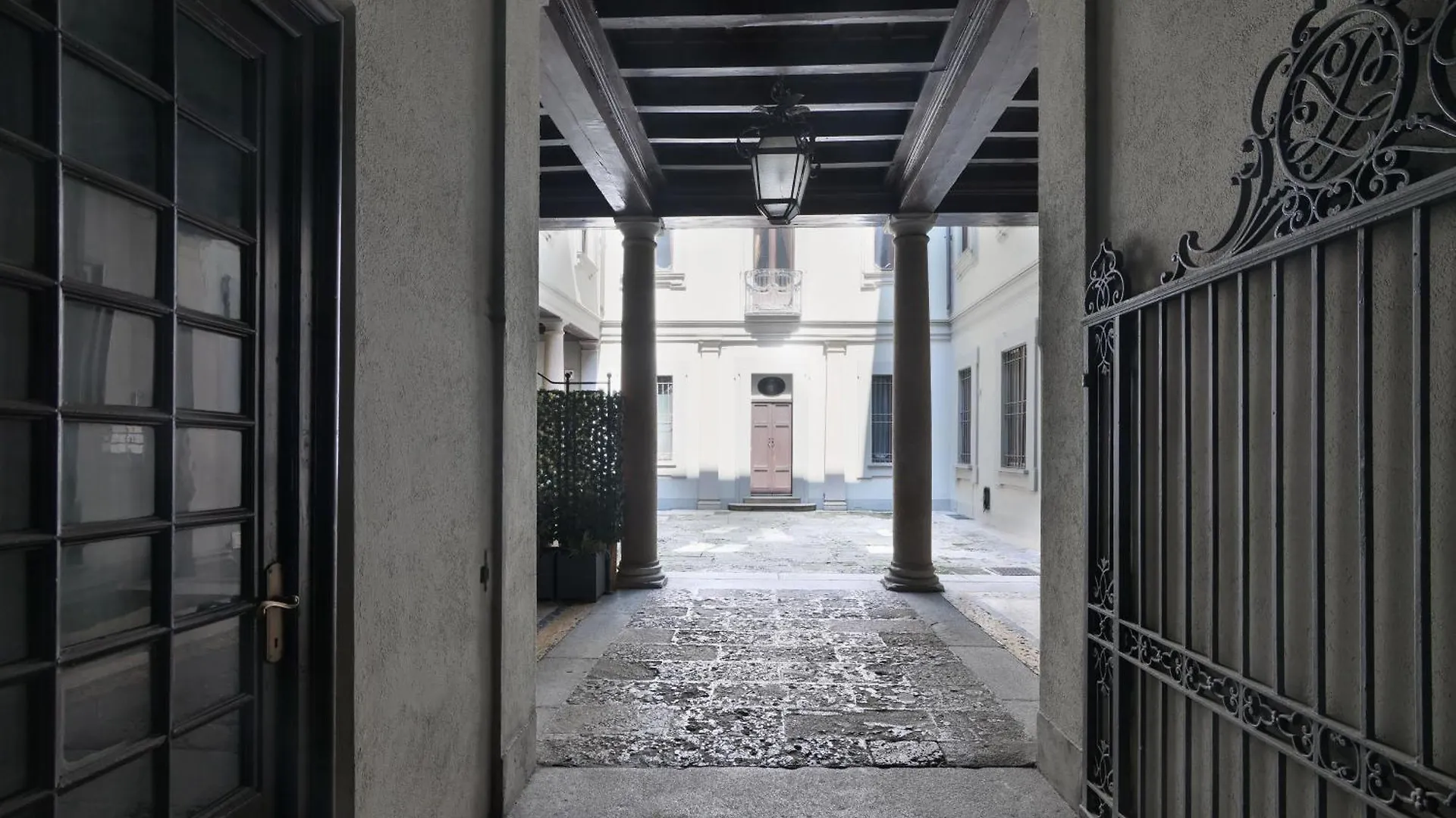 Apartament Prestige Boutique Aparthotel - Montenapoleone Mediolan Włochy