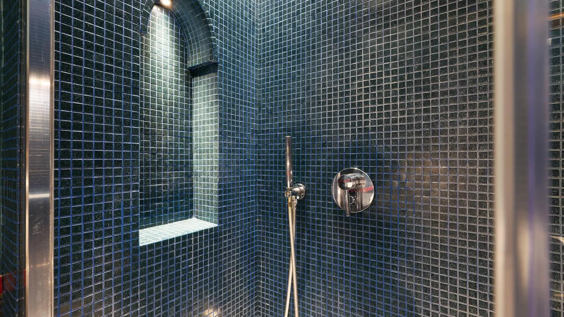 Apartament Prestige Boutique Aparthotel - Montenapoleone Mediolan